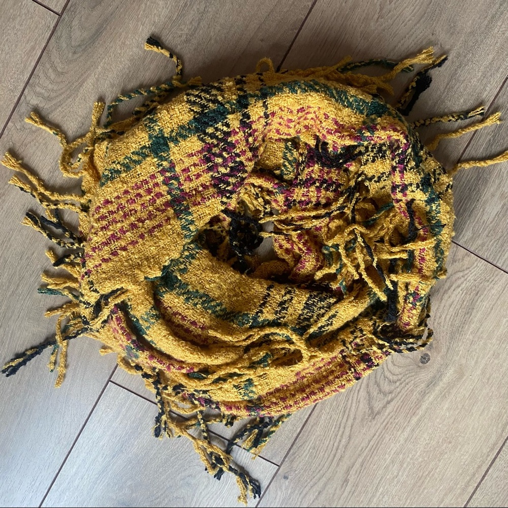 Maurice’s Infinity Scarf